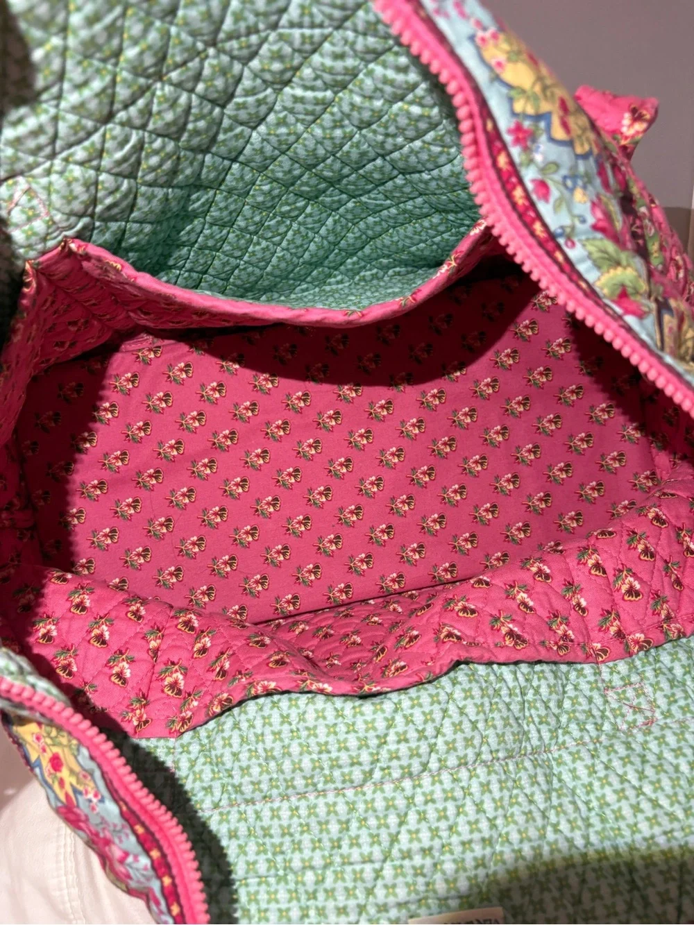 Vera Bradley Paddy tote in Pink Pansey - Picture 5 of 7
